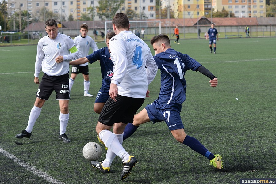 Szkíta Speed labdák a Csongrád-megyei mérkőzéseken - Szkíta-Sport.hu - Focilabda, Futsal labda, Kézilabda, Röplabda, sport táska 